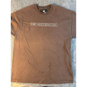 DC Tee Shirt Men XL Brown Cotton Short Sleeve Regular Fit Crew Neck Pullover Tee
